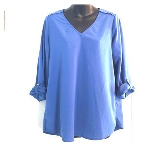 Blue Dalia Flowy Blouse. Size M